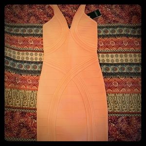 Guess body con peach sleeveless dress NWT
